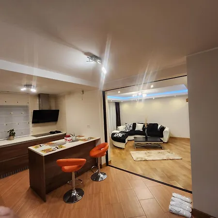 Cristina Luxury *
