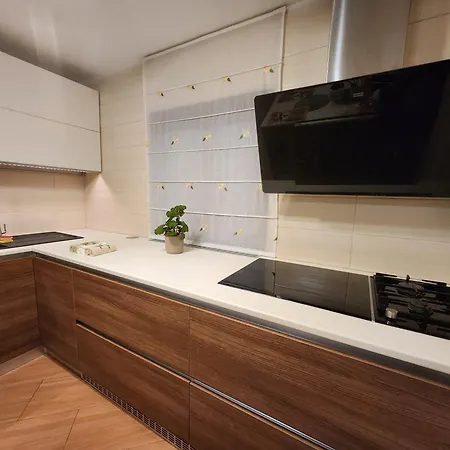 Cristina Luxury * Konstanca